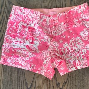 Lilly Pulitzer light. Weight cotton shorts.